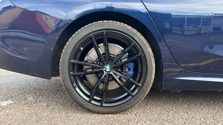 BMW 3 Series 330e M Sport Pro Edition 4dr Step Auto Saloon